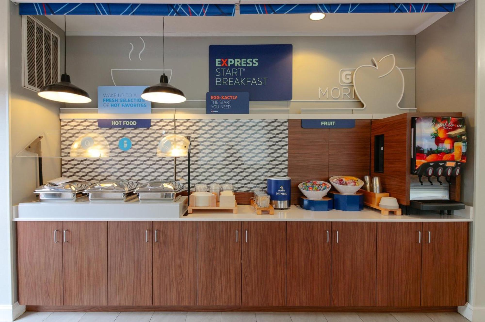 Holiday Inn Express Leland - Wilmington Area By Ihg Luaran gambar