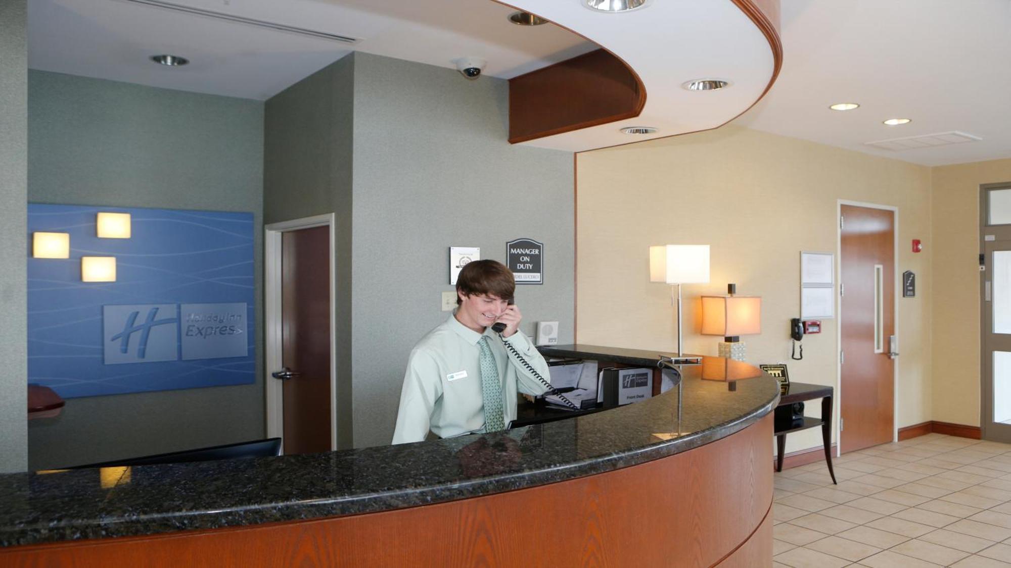 Holiday Inn Express Leland - Wilmington Area By Ihg Luaran gambar